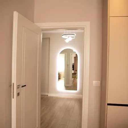 Star Apartment *